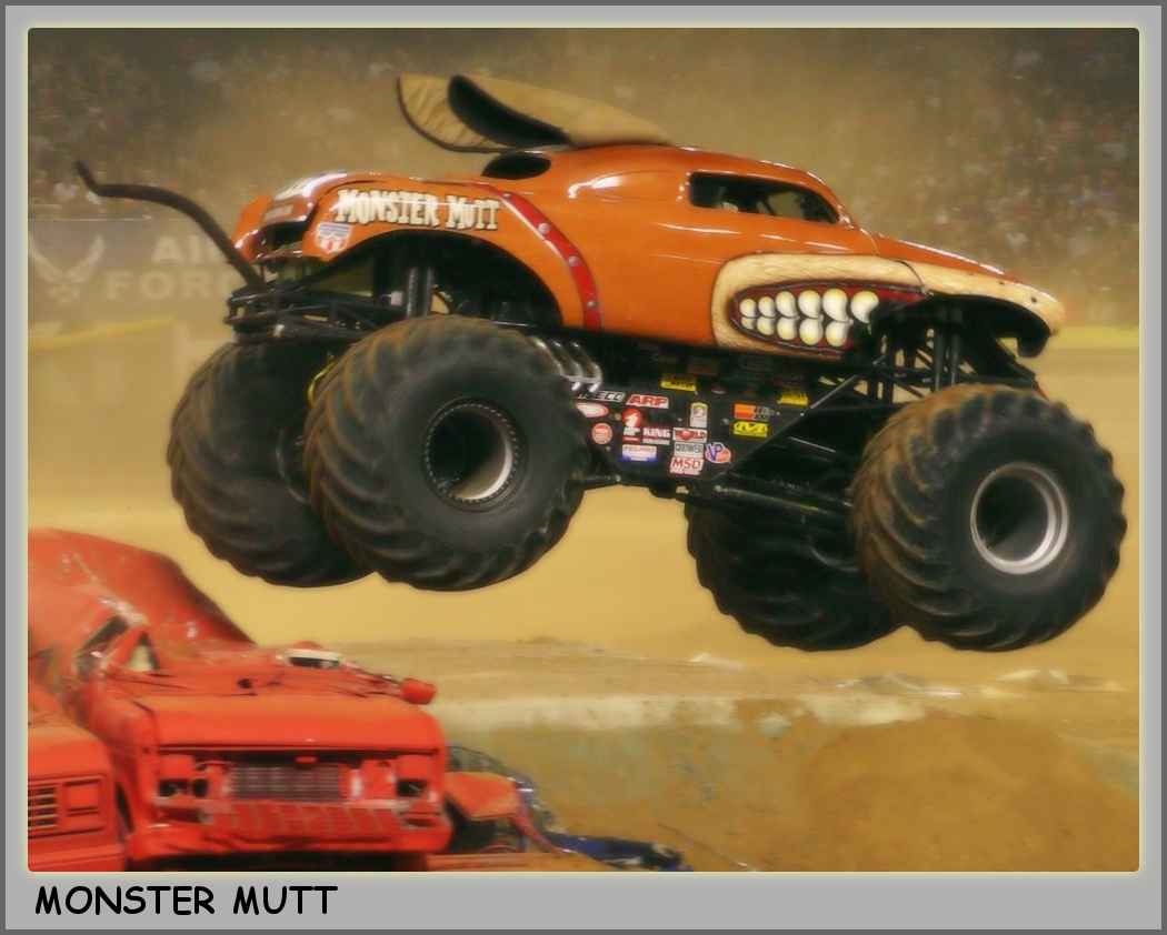 Monster Mutt Monster Truck 